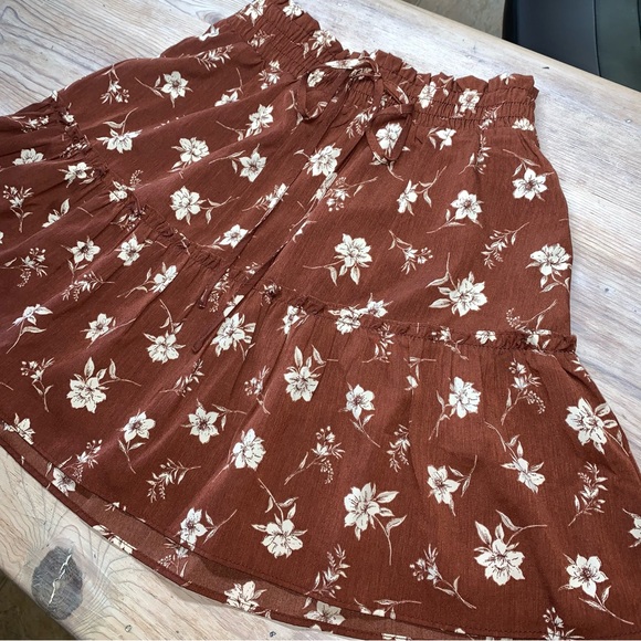 NWOT Paper Crane Ruffle Mini Skirt - Picture 5 of 12